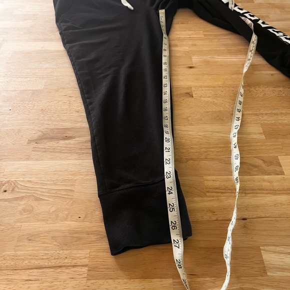 VS pink joggers - Picture 8 of 8